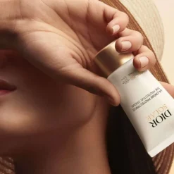 DIOR Protecteur Solaire|Solar                La Crème Protectrice VIsage SPF 50 Crème Solaire Visage Haute Protection