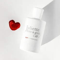 Femme Juliette Has a Gun Eau De Parfum|Not a Perfume                Eau de Parfum - Format Voyage